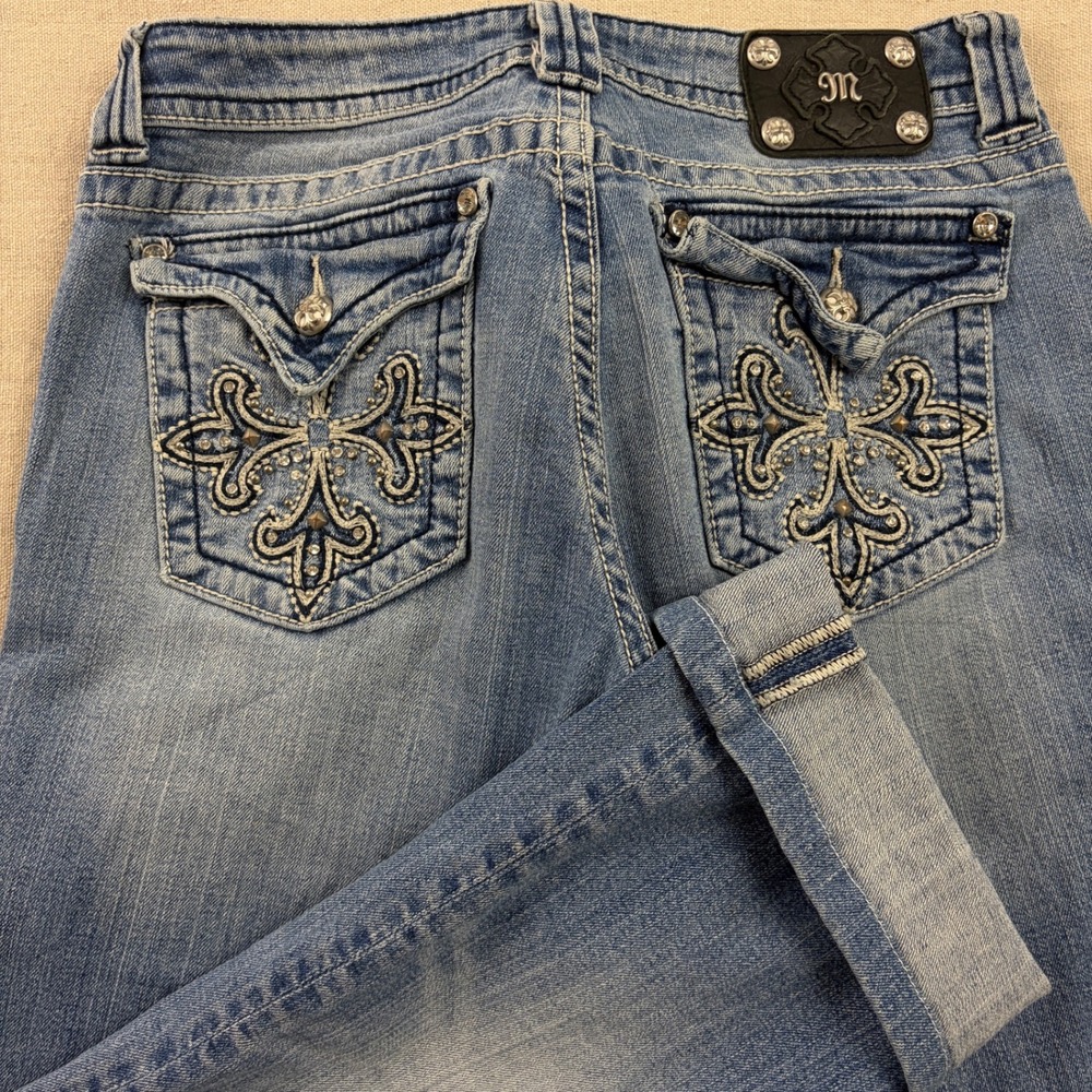 Miss Me Bootcut Jeans Womens 31 Blue Embroidered Rhinestone Fleur De Lis Pocket